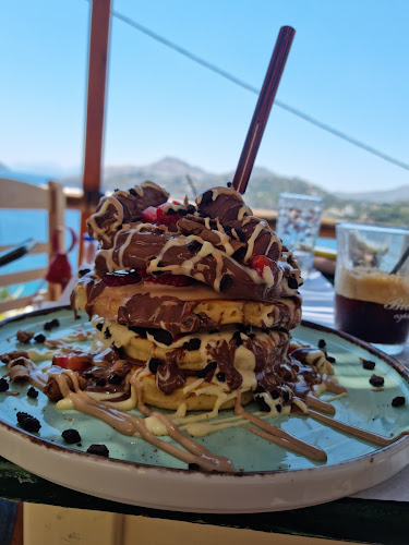 Tis Kakomiras - Εστιατόριο