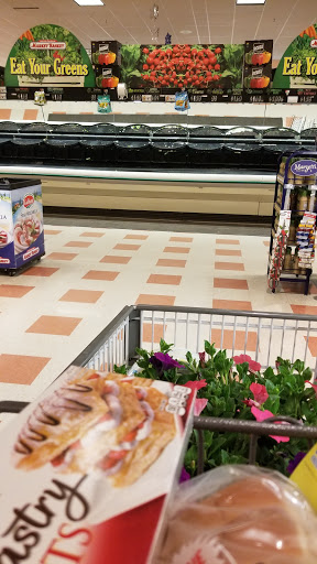 Grocery Store «Market Basket», reviews and photos, 5 Garden Ln, Londonderry, NH 03053, USA