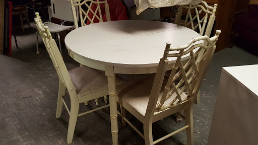 Thrift Store «FPC THRIFT & U-Haul», reviews and photos, 160 S Central Ave, Oviedo, FL 32765, USA