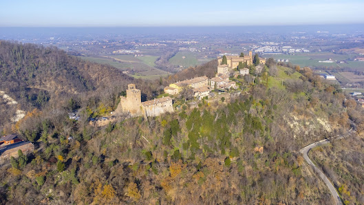 Affiliato Tecnocasa Studio Valsamoggia S.R.L. Viale dei Martiri, 8, 40050 Monteveglio BO, Italia