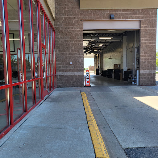 Tire Shop «Discount Tire Store - Apple Valley, MN», reviews and photos, 15102 Foliage Ave, Apple Valley, MN 55124, USA