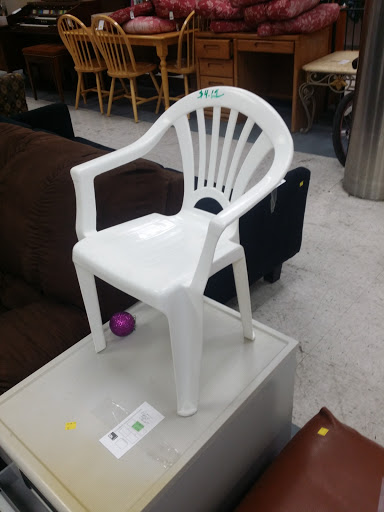 Thrift Store «Goodwill», reviews and photos, 765 East Ave, Chico, CA 95926, USA