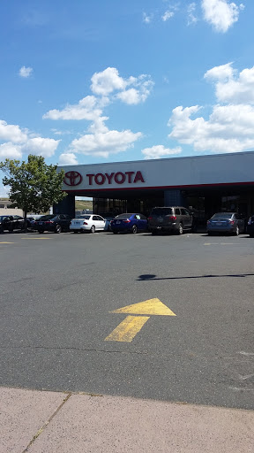 Toyota Dealer «Hartford Toyota Superstore», reviews and photos, 135 W Service Rd, Hartford, CT 06120, USA