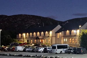 Caisleáin Óir Hotel image