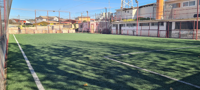 Opiniones de Cancha De Futbol Bomberos Concón en Concón - Campo de fútbol