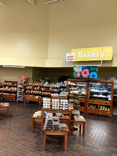 Supermarket «Giant Eagle Supermarket», reviews and photos, 21593 Lorain Rd, Fairview Park, OH 44126, USA