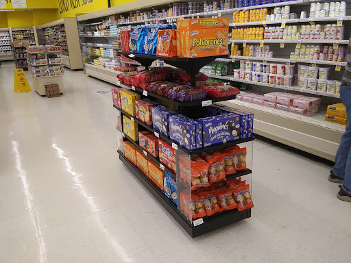 Grocery Store «Fresco y Más», reviews and photos, 3701 NW 7th St, Miami, FL 33126, USA