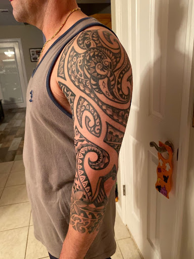 Tattoo Shop «Lark Tattoo», reviews and photos, 1610 Old Country Rd, Westbury, NY 11590, USA