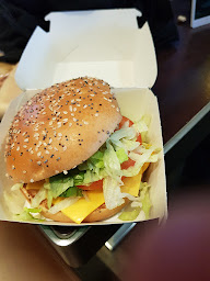 Photo n°29 de McDonald's Cholet Nord à Cholet ()