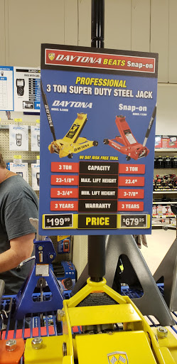 Hardware Store «Harbor Freight Tools», reviews and photos, 3428 E Silver Springs Blvd, Ocala, FL 34470, USA