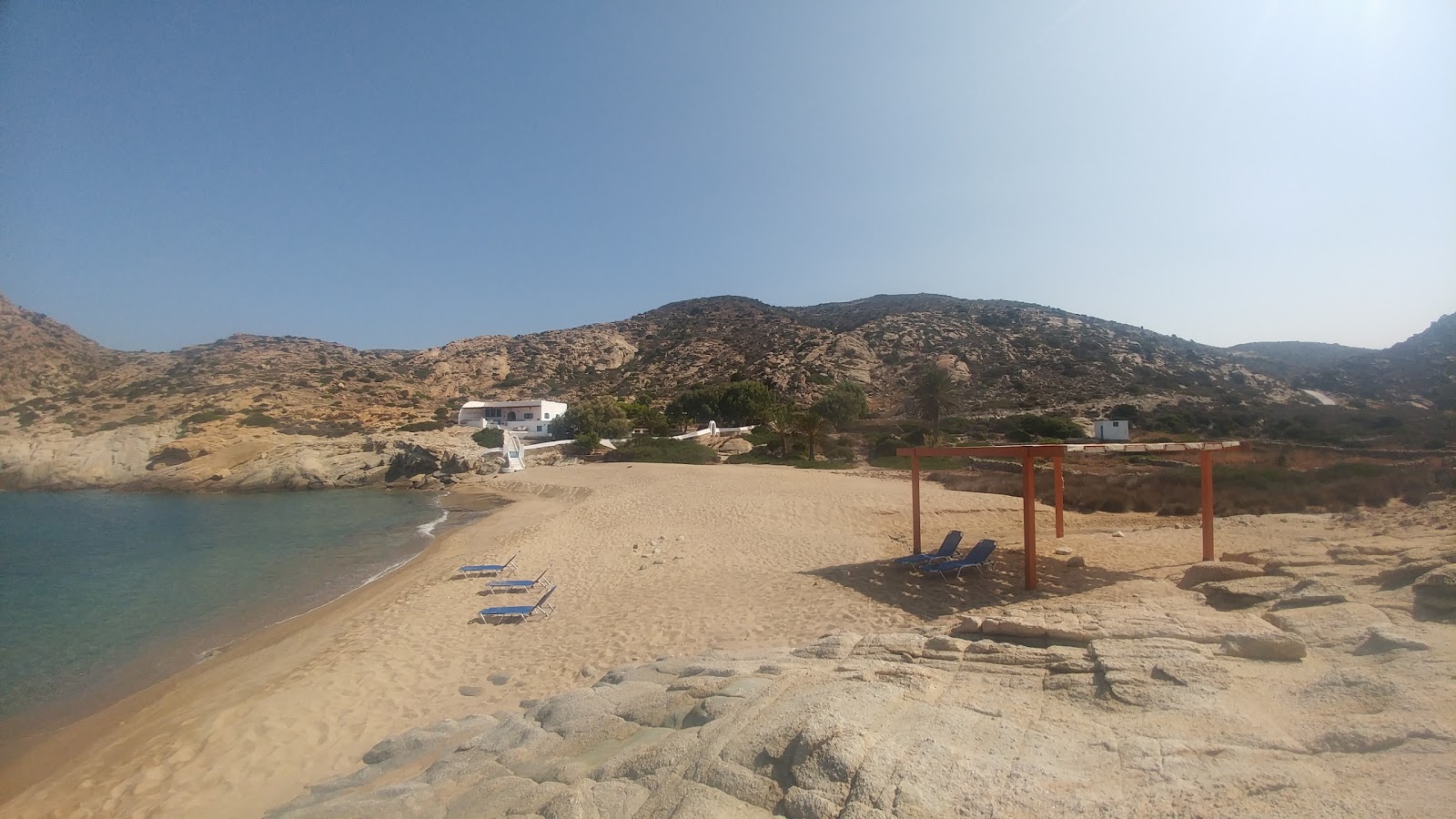 Sapounochoma'in fotoğrafı uçurumlarla desteklenmiş