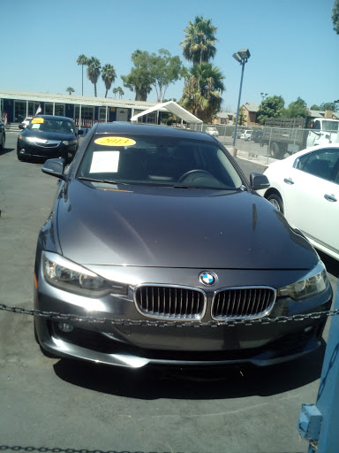 Used Car Dealer «5 Star Auto», reviews and photos, 602 N Harbor Blvd, Santa Ana, CA 92703, USA