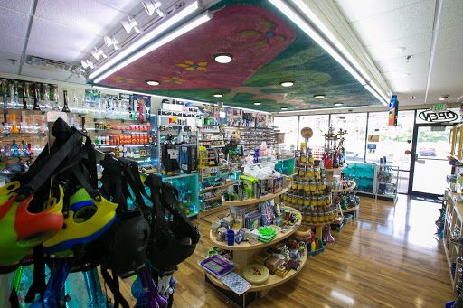 Tobacco Shop «Vape & Smoke Shop - Pines», reviews and photos, 2072 N University Dr, Pembroke Pines, FL 33024, USA