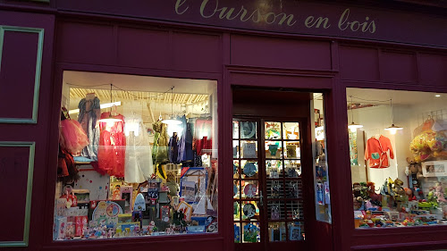 L'Ourson en bois ( Les trois ours ) Magasin de jouets Paris 12 à Paris