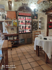 Atmosphère du Restaurant français Auberge du Vieux Village à Mallemort - n°20