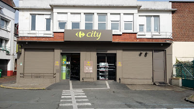 Carrefour City à Hesdin