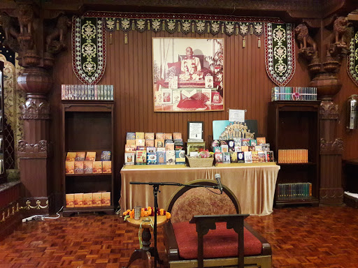 Hindu Temple «ISKCON New Vrindaban», reviews and photos