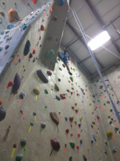 Gym «North Summit Climbing Gym», reviews and photos, 481 Bushkill Plaza Ln, Wind Gap, PA 18091, USA