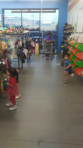 Thrift Store «San Luis Goodwill Retail Store & Donation Center», reviews and photos