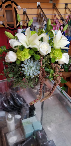 Florist «The Flower Pot & Basket Shop», reviews and photos, 5631 W Madison St, Chicago, IL 60644, USA