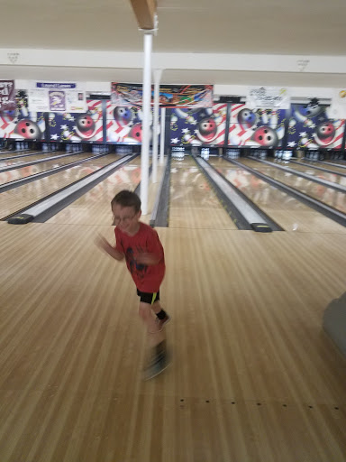 Bowling Alley «Laurel Lanes», reviews and photos, 108 W 8th St, Port Angeles, WA 98362, USA
