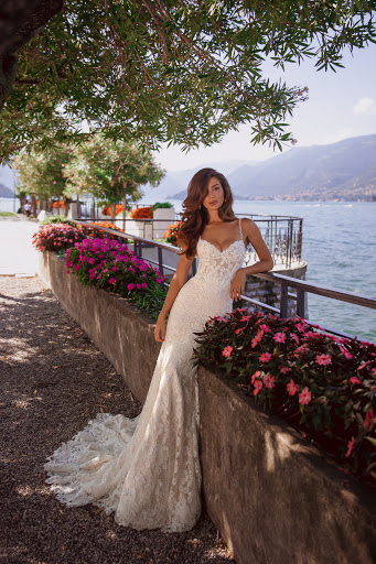 Bridal Shop «Viero Bridal», reviews and photos, 2236 W Chicago Ave, Chicago, IL 60622, USA