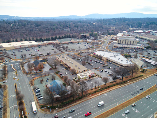 Shopping Mall «Seminole Square Shopping Center», reviews and photos, 200 Zan Rd, Charlottesville, VA 22901, USA