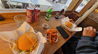 Plats et boissons du Restaurant de hamburgers Blend à Paris - n°1