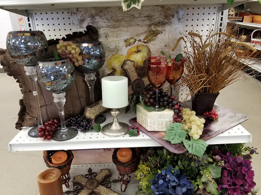 Thrift Store «Goodwill Central Texas - Lakeway», reviews and photos, 1901 RR 620 South, Lakeway, TX 78734, USA