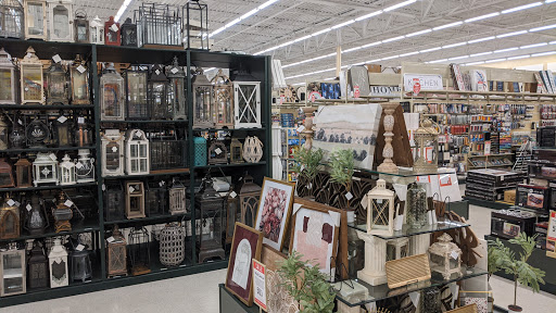 Craft Store «Hobby Lobby», reviews and photos, 1751 Scottsville Rd #10, Bowling Green, KY 42104, USA