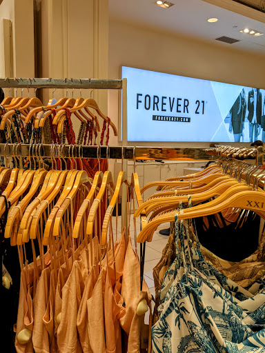 Clothing Store «Forever 21», reviews and photos, 3525 W Carson St, Torrance, CA 90503, USA