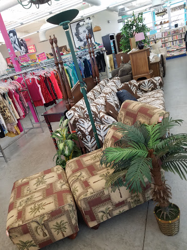 Thrift Store «Out of the Closet - Fort Lauderdale», reviews and photos, 1785 E Sunrise Blvd, Fort Lauderdale, FL 33304, USA
