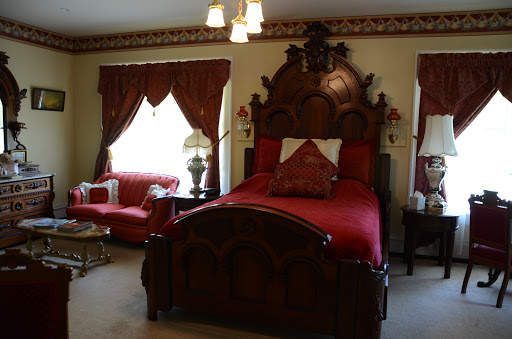 Bed & Breakfast «McNeill Stone Mansion B & B», reviews and photos, 1282 C Ave E, Oskaloosa, IA 52577, USA