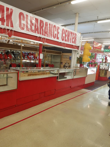 Shopping Mall «Magic Mall Plaza», reviews and photos, 2155 W Colonial Dr, Orlando, FL 32804, USA