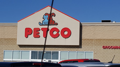 Pet Supply Store «Petco Animal Supplies», reviews and photos, 1337 N National Rd, Columbus, IN 47201, USA