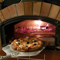 Pizza du Pizzas à emporter pizza cros à Colombier-Fontaine - n°2