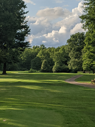 Golf Course «Forest Hills Golf Course», reviews and photos, 41971 Oberlin Elyria Rd, Elyria, OH 44035, USA