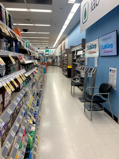 Convenience Store «Walgreens», reviews and photos, 1801 N Davis St, Jacksonville, FL 32209, USA