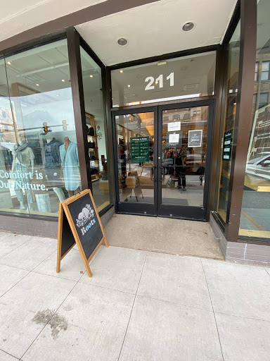 Clothing Store «Roots», reviews and photos, 211 W Maple Rd, Birmingham, MI 48009, USA