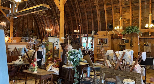 Flea Market «The Douglas Flea Market», reviews and photos, 436 NE Main St, Douglas, MA 01516, USA