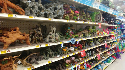 Pet Supply Store «PetSmart», reviews and photos, 825 Pilgrim Way, Green Bay, WI 54304, USA