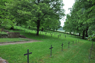 Cimetière allemand de Brieulles-sur-Meuse à Brieulles-sur-Meuse