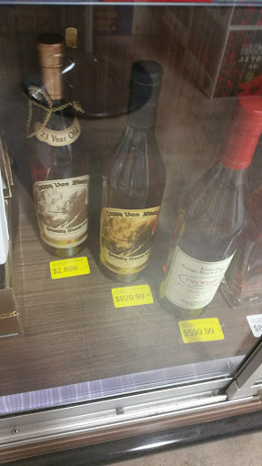 Wine Store «Wine Warehouse of Mantua», reviews and photos, 222 Bridgeton Pike, Mantua Township, NJ 08051, USA