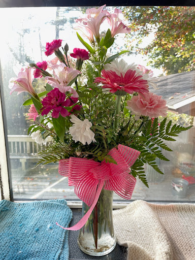 Florist «George Thomas Florist», reviews and photos, 5609 E Washington St, Indianapolis, IN 46219, USA