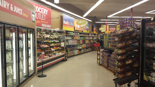 Grocery Store «Grocery Outlet Bargain Market», reviews and photos, 878 Molalla Ave, Oregon City, OR 97045, USA