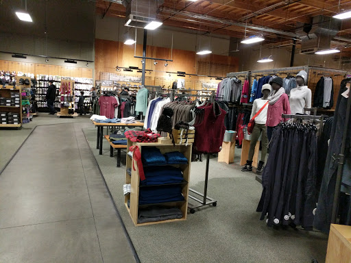 Camping Store «REI», reviews and photos, 12218 E Foothill Blvd, Rancho Cucamonga, CA 91739, USA
