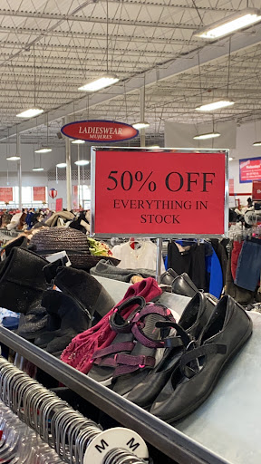 Thrift Store «Texas Thrift Store», reviews and photos, 200 Ash Ave, McAllen, TX 78501, USA