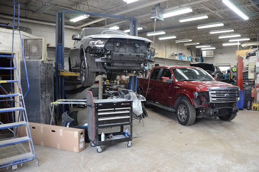 Auto Body Shop «BC Auto Body», reviews and photos, 917 W Liberty Dr, Wheaton, IL 60187, USA