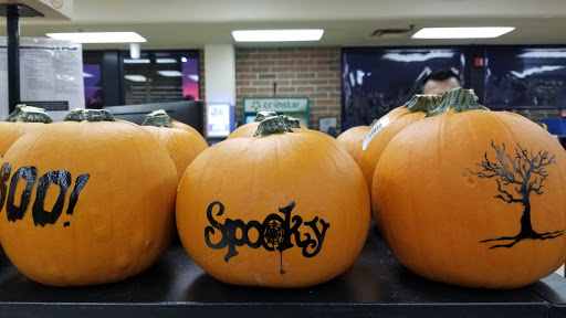 Grocery Store «Jewel-Osco», reviews and photos, 652 Kirk Rd, St Charles, IL 60174, USA