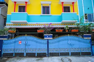 Sri Maha Ladies Hostel image